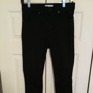 Madewell 9" High Rise Skinny Jeans. Raw Hem. Size 28. Black